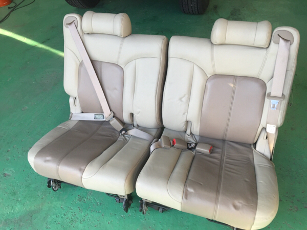 GMC ユーコン デナリ サードシート 2脚セット