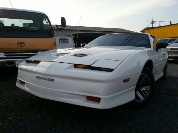88年式 ファイヤーバードトランザム 5.0L V8 TPI(ファイアーバード
