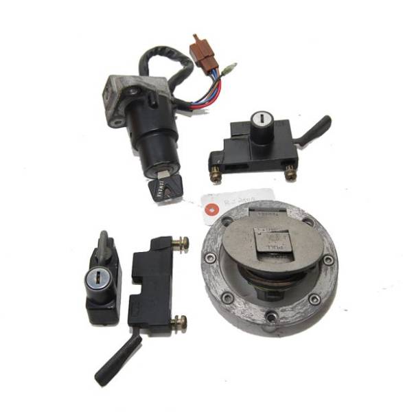  RZ250R 29L メインキー キーセット 60 77 g1(ヤマハ用)｜売買されたオークション情報、yahooの商品情報をアーカイブ公開 - オークファン ヤマハ用