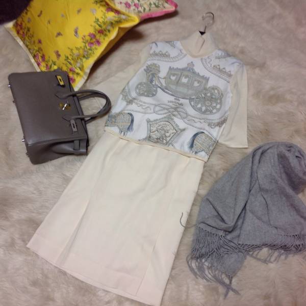 HERMES☆レリアンセットで☆☆シルクプリント春色トップス