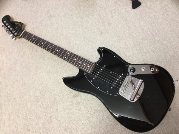 ラルク】Fender Mustang Hyde 30本限定モデル MADE IN JAPAN