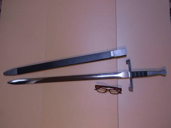 西洋剣 騎士団の剣 銀 コスプレ武器 ガード分割可 その他 売買されたオークション情報 Yahooの商品情報をアーカイブ公開 オークファン Aucfan Com