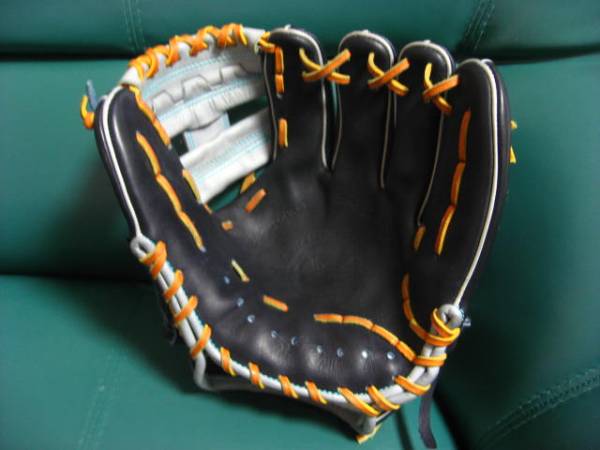 WBC 中島裕之モデル スラッガー オーダー 6PSM グラブ グローブの入札