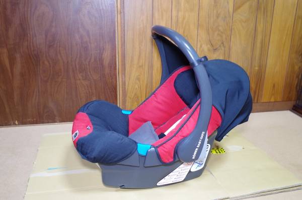 レーマー　ベビーセーフプレミアム（赤黒）USED