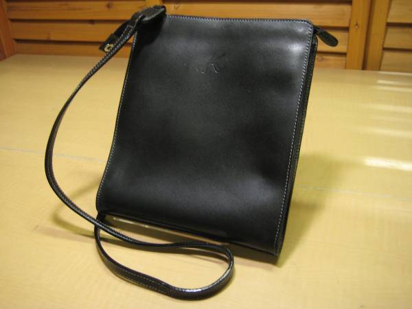 ■510【キタムラ×ディズニー】コラボ レザーショルダーバッグ