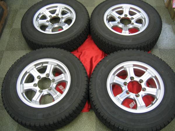195/80R15 ハイエース200系用　スタッドレス＆ホイール　中古4本