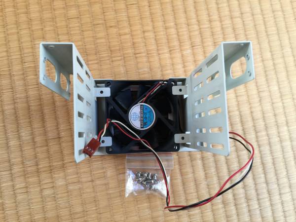 3.5inch ３段HDDマウンター&ファン　中古品_3