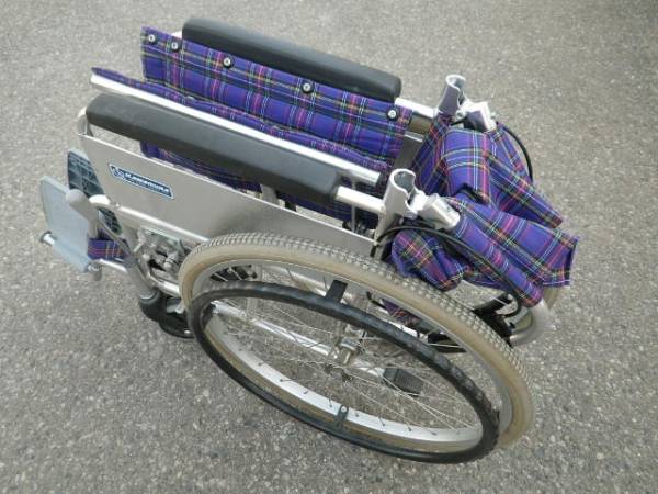 アルミ製中古車いす KAWAMURA/カワムラ KA202S-40 介護 介助