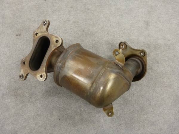 フィットRS GE8 純正触媒 GE8 RS用純正触媒 フィット 【公式通販】