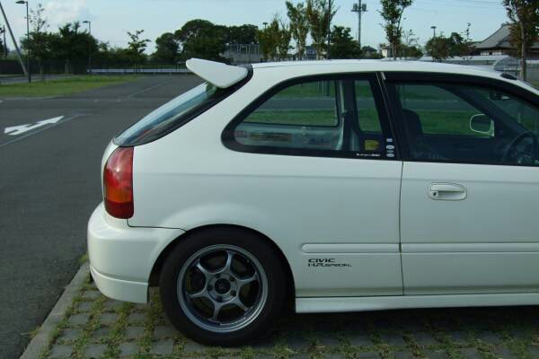 ① EK9 ルーフスポイラー 角度UPスペーサー(リア)｜売買された