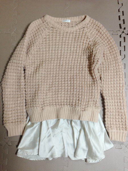 美品FRAYI.Dのフリル付きニット★フレイアイディー