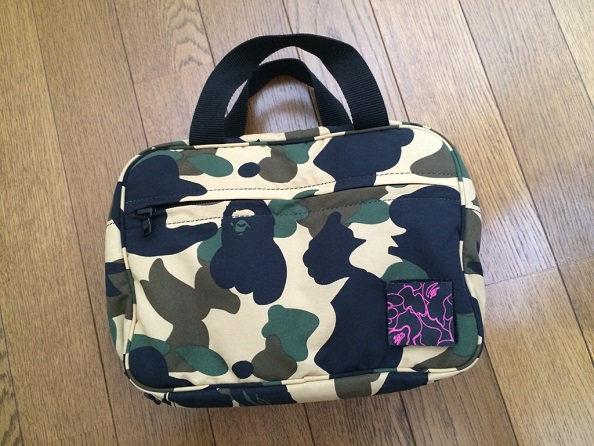 BAPE(APEE) 1ST CAMO ナイロンポーチ 黄 レディース xs xxs KIDS