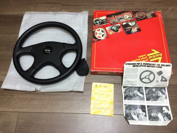 超美品！ MOMO モモ オリンピック3 黒レザー 36φ （ギブリ4