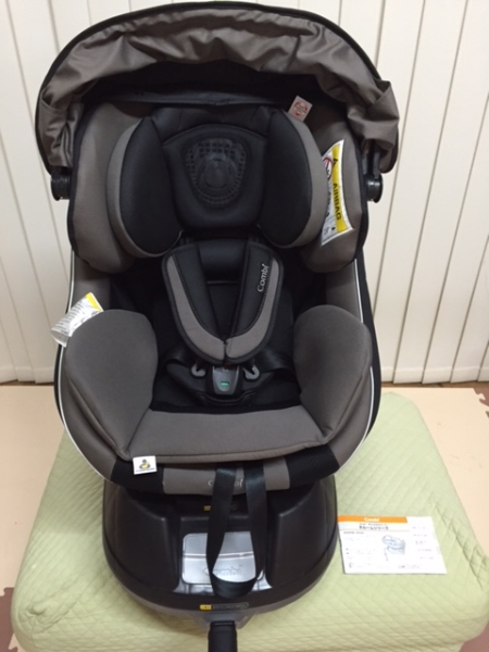 ☆　美品　コンビ ホワイトレーベル ネルームNC-520　☆