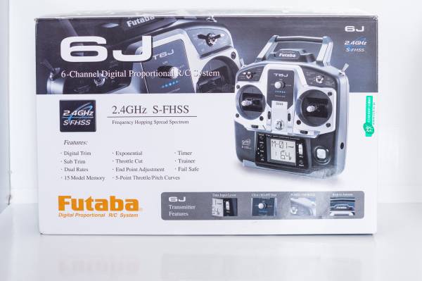 美品！フタバ 6J (6ch 2.4GHz S-FHSS) 送信機　受信機は2個付き