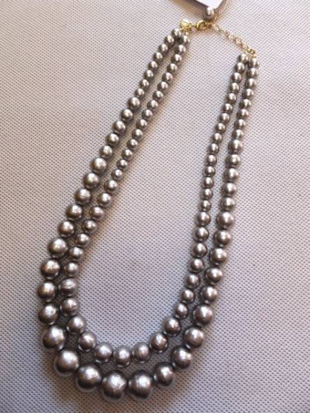 ■組曲 メタリックシルバーコットンパール2連ネックレス■