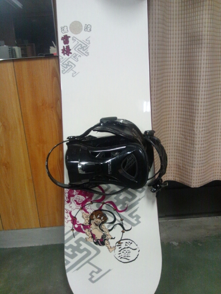 波乗達人 波達 スノーボード 和柄 眞空雪板等 極道神風蹴 155cm 160cm未満 売買されたオークション情報 Yahooの商品情報をアーカイブ公開 オークファン Aucfan Com