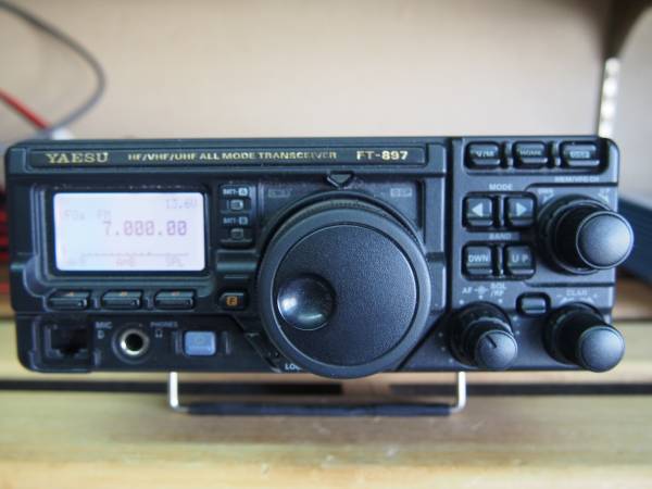 ヤエス・FT-897D・HF/50/144/430MHz帯・１００Ｗ機