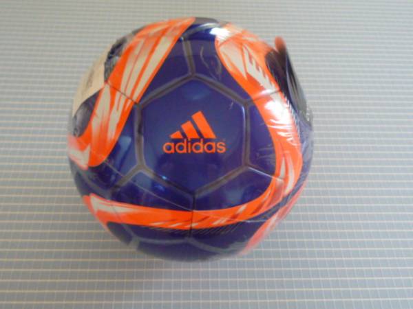 即決　アディダス　コネクト１５サッカーボール　キッズ　４号