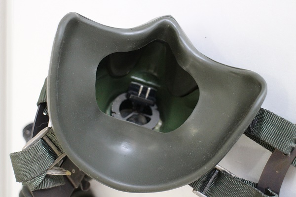 航空自衛隊 FHG-2用酸素マスク 即決価格あり(ヘルメット)｜売買された