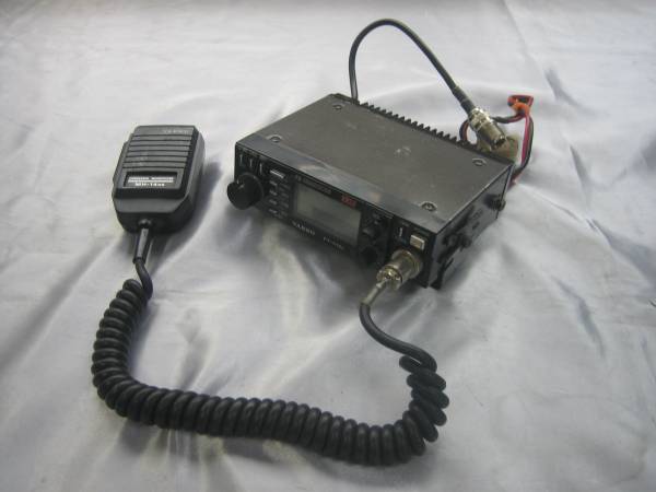 ◇◇YAESU◇UHF FMトランシーバー◇FT-712L◇◇ トランシーバー