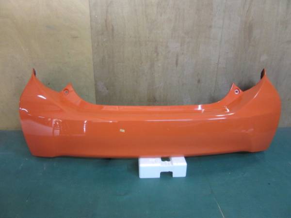 即決 良品 NHP10 アクア 純正 リアバンパー オレンジ 86140 F