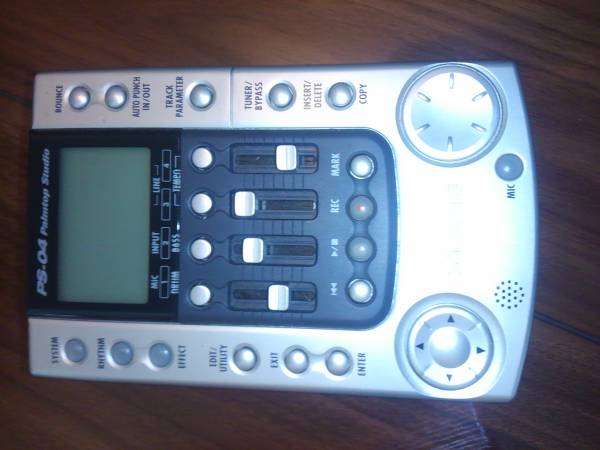 Zoom PS-04 レコーディング入門用　エフェクタ、マイク内蔵