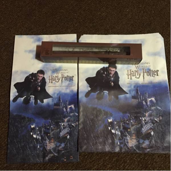 Usj ハリーポッターの杖チョコレート 紙袋2種3枚 チョコレート 売買されたオークション情報 Yahooの商品情報をアーカイブ公開 オークファン Aucfan Com