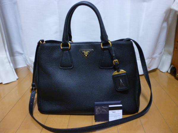 ☆プラダ☆今期銀座松屋で購入2ＷＡＹレザートート美品