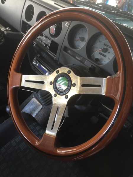 ジムニ― JA11？JA12 ハンドル ウッドステアリング ボス付