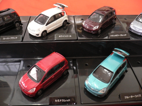 日産ノート E11 ディーラー サンプルミニカー 中古(日産)｜売買された