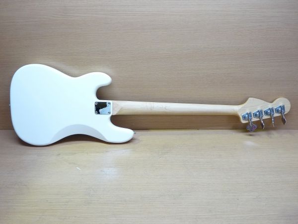 セルダーSERDER◆プレシジョンベース/エレキベース白×黒 プレベ