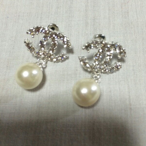 CHANEL☆シャネルノベルティピアス 新品 シャネル / CHANEL ノベルティ