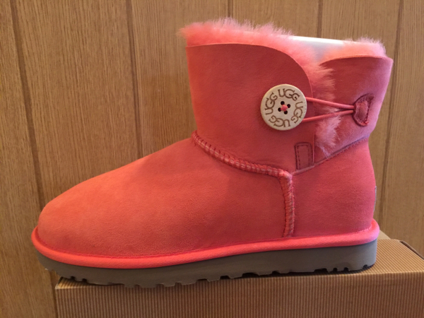新品★ UGG アグ ムートンブーツ★25cm US08★ベイリーボタン箱