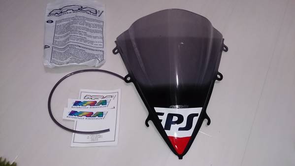 12-14 CBR1000RR SC59 MRA レーシングスクリーン　スモーク