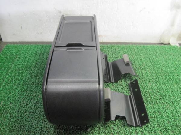 ◆ウィッシュ ZNE10G 前期 センターコンソール 純正◆Ξ0675LF