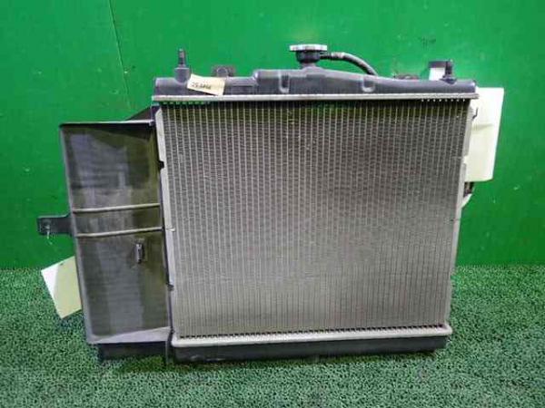 マーチ★ＡＫ１２ ラジエーター（ＡＴ）　Ｈ１６年