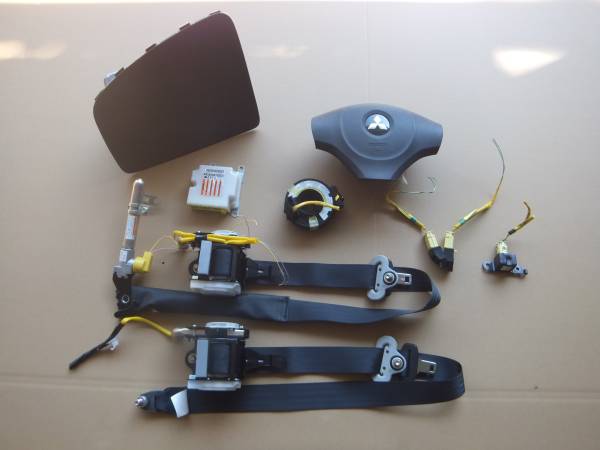 デリカＤ２　ＭＢ１５Ｓ　エアバック　セット