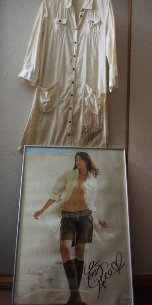 吉川ひとみ　未公開ポスター・写真集（新品）・衣装・ＤＶＤ　
