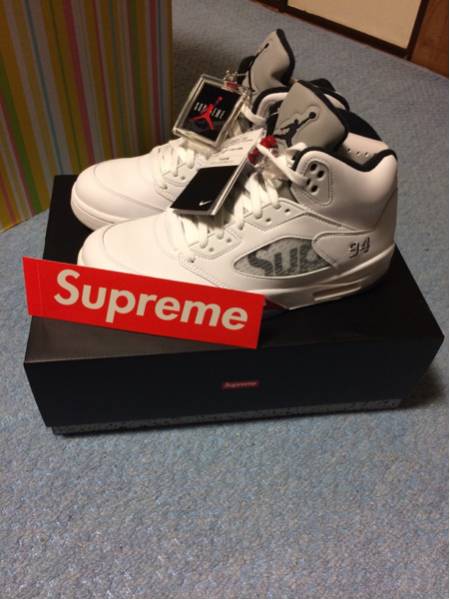 送料込 15AW Supreme x Air Jordan 5 10.5 /28.5cm white 正規品