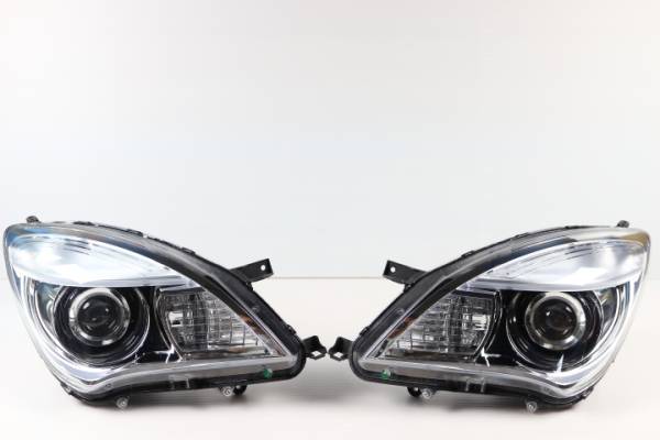 美品■MB15S デリカ D2 純正 HID ヘッドライト 左右 ソリオ 即決