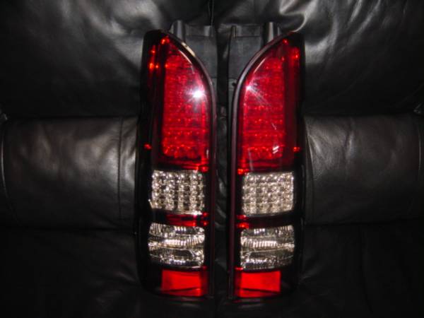 ハイエース 200系　LED テール　ｃｒｓ　エムテクノ　ｍｔｓ