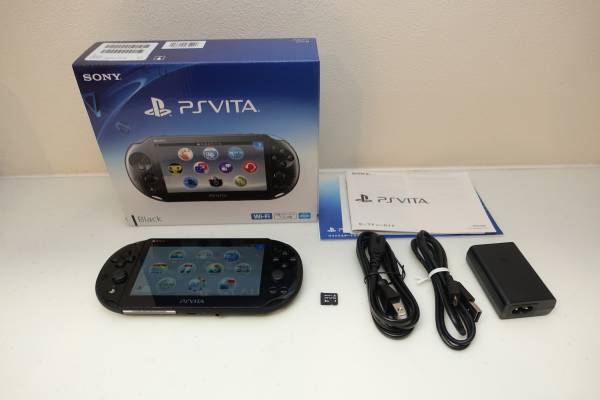 PS Vita Wi-Fi ブラック (PCH-2000) + 8GBメモリカード