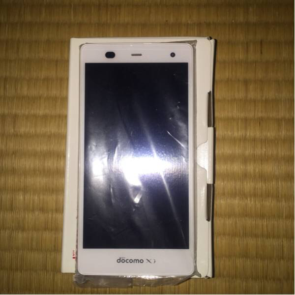 新品未使用 docomo Arrows NX F-01F ホワイト_2