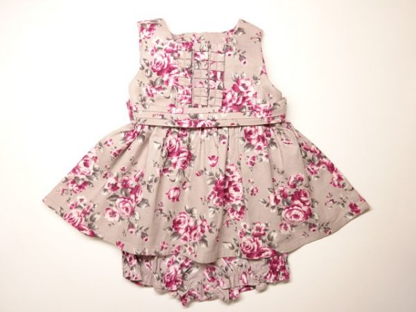 タルティーヌ エ ショコラ 薔薇 花柄ワンピース 80 フォーマル70