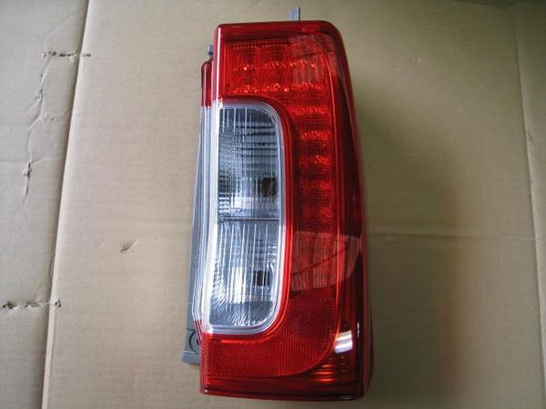 タント LA600S 右テールレンズユニット 右テールランプ 運転席側