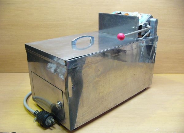 マッハ機器】 MACH 業務用 卓上電気フライヤー 100V F-3H 厨房機器 N0366