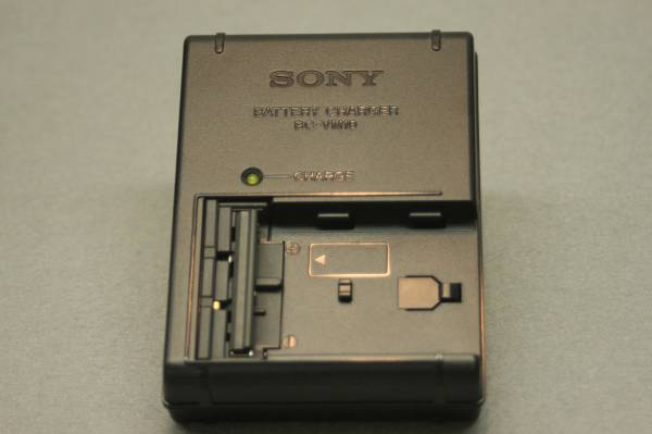 新品 ＳＯＮＹ バッテリーチャージャー ＢＣ-VM10