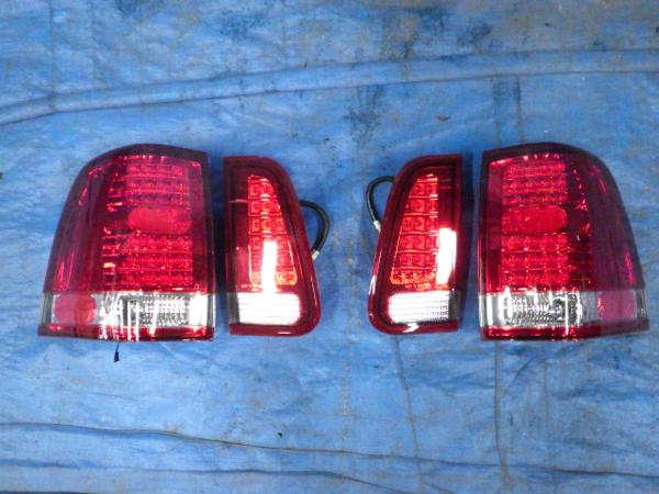 ★ナビゲーター[05y]ブレーキランプEAGLE EYES左右テールライト