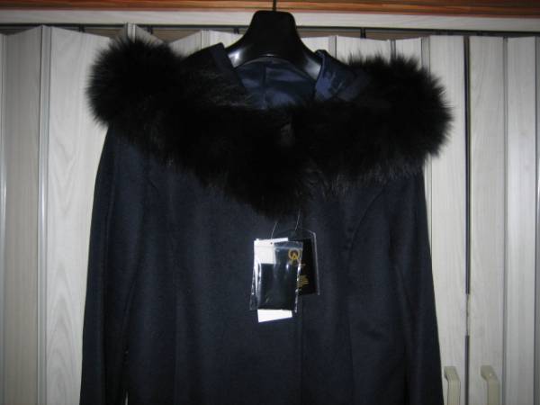新品フジコウのカシミヤ100％コートサガフォックス付きコート